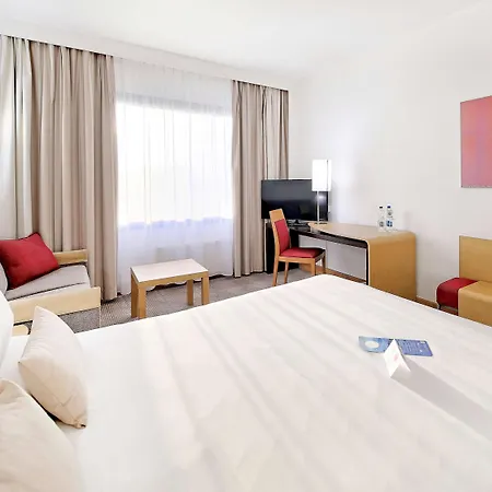 Novotel Centrum Hotel 4*