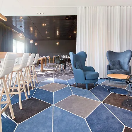 Novotel Centrum Hotel 4*
