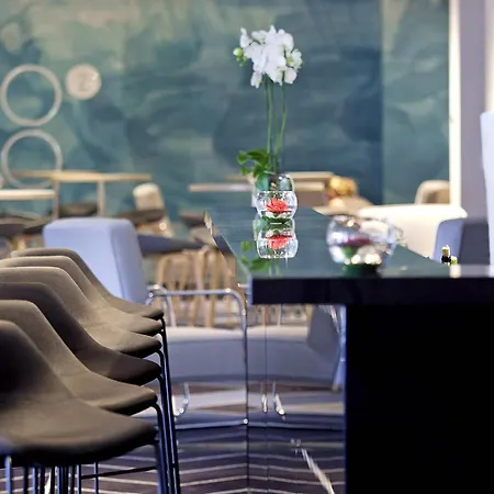 Novotel Centrum Hotel 4*