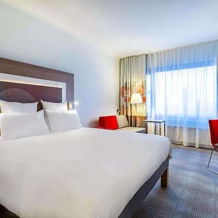 Novotel Centrum Hotel 4*
