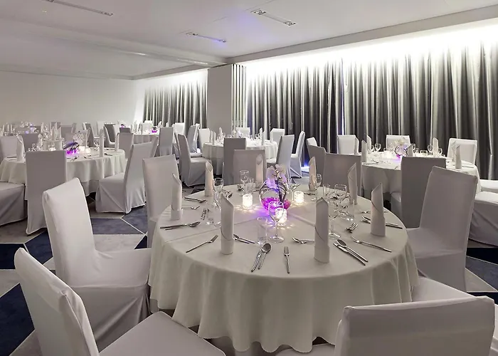 Novotel Centrum Отель 4*