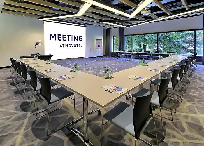 Отель Novotel Centrum