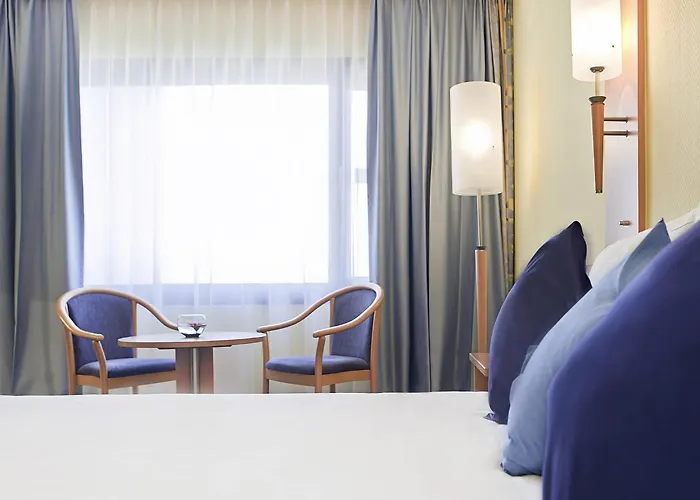 Novotel Centrum Отель 4*