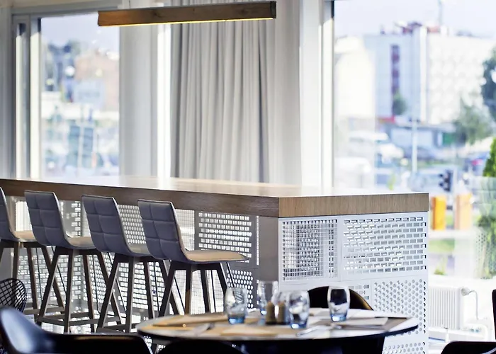 Novotel Centrum فندق 4*